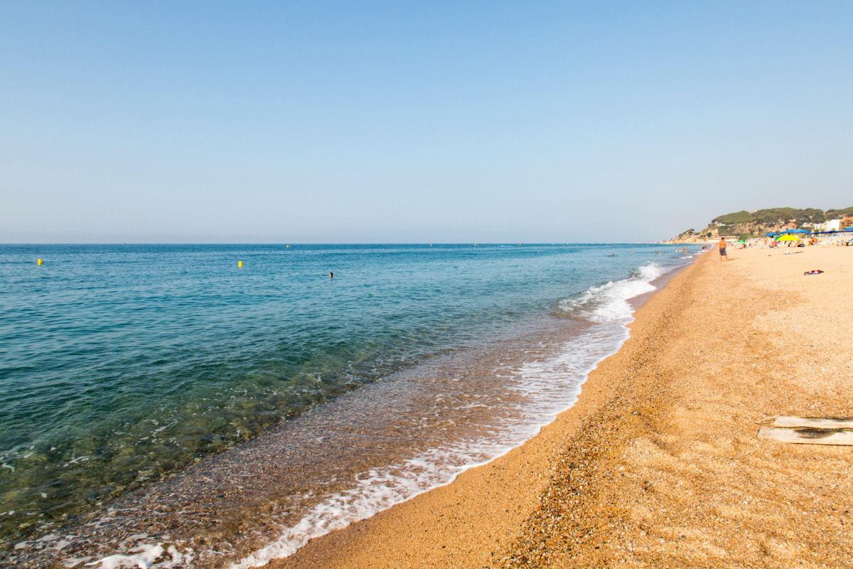 Viaggiare in autunno a Calella de Mar: colori e tranquillità